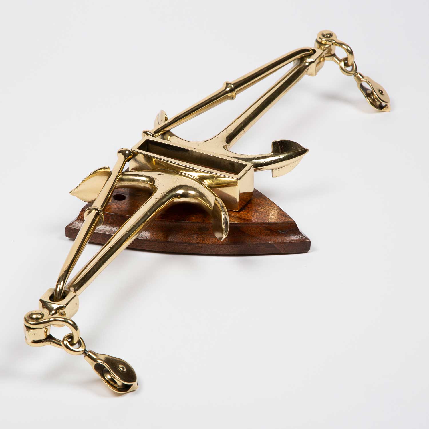 Brass tiller yoke of opposed Kedge anchors