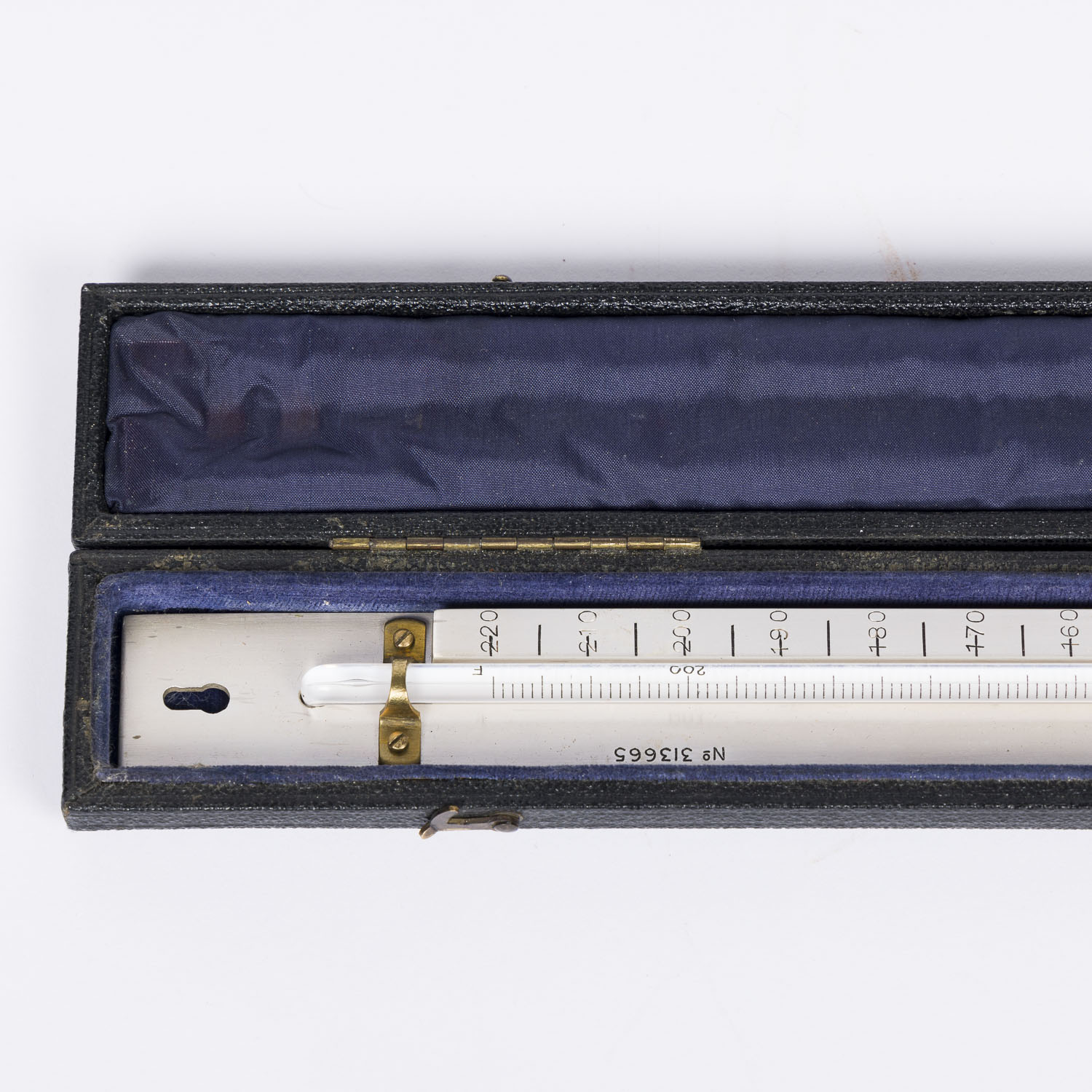 W Reeves Thermometer by Reeves of London. - W. Reeves & Co of London
